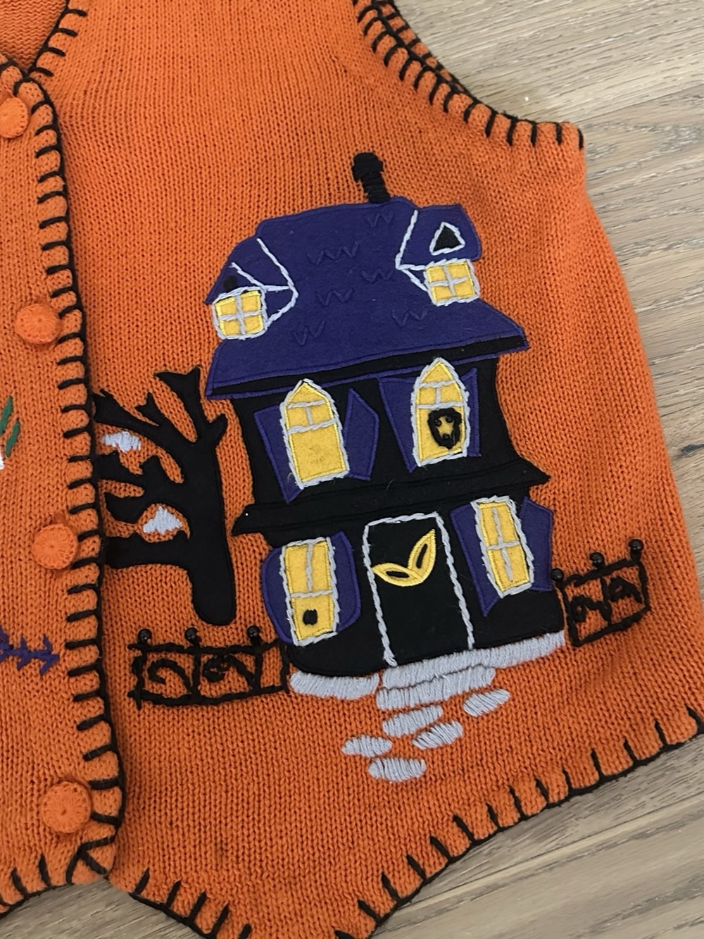 Vintage Victoria Jones Halloween Sweater Vest Large Orange Haunted House - Picture 4 of 5